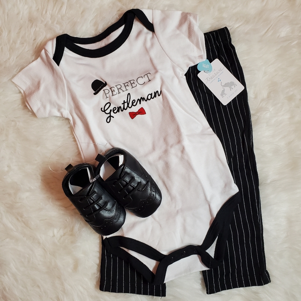 SOLD- Baby boy set 18M